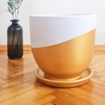 Çömlek Saksı U Model Gold Beyaz Saksı Büyük Boy Tabaklı Saksı